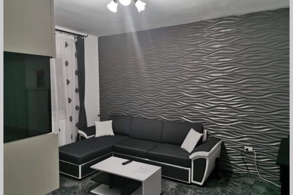 Cozy Flat Appartement Piteşti Buitenkant foto